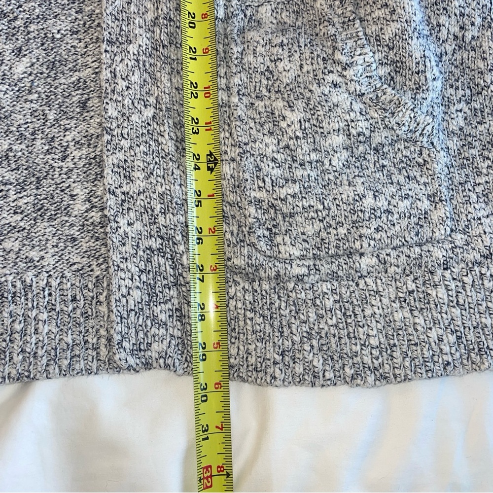 L.L. Bean Women's Marled Blue and White Cardigan - Picture 6 of 6